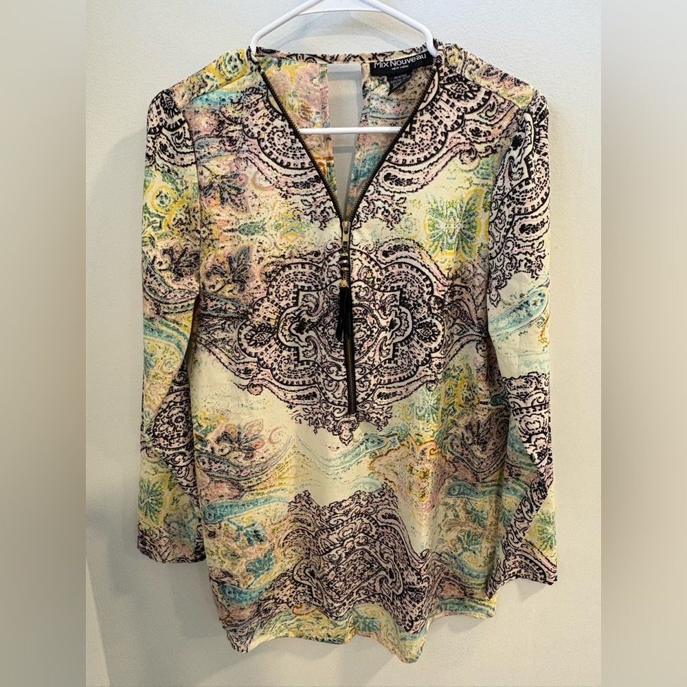 Mix Nouveau Elegant Multicolor Paisley Blouse